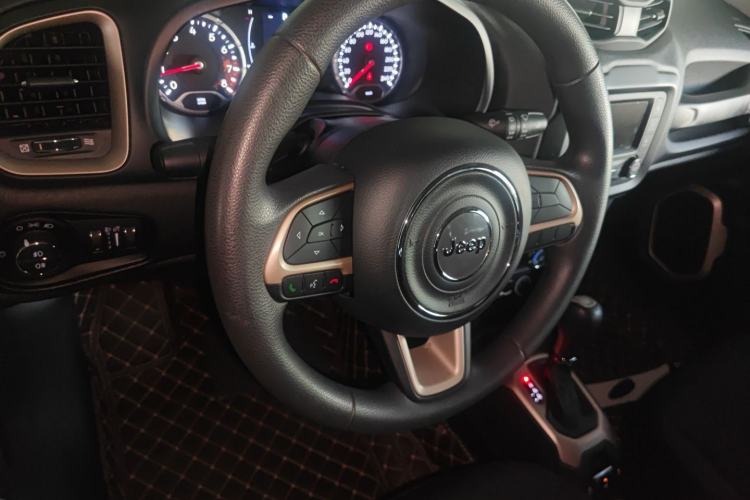 Used  Renegade 2017 180T Automatic High-Energy Version
