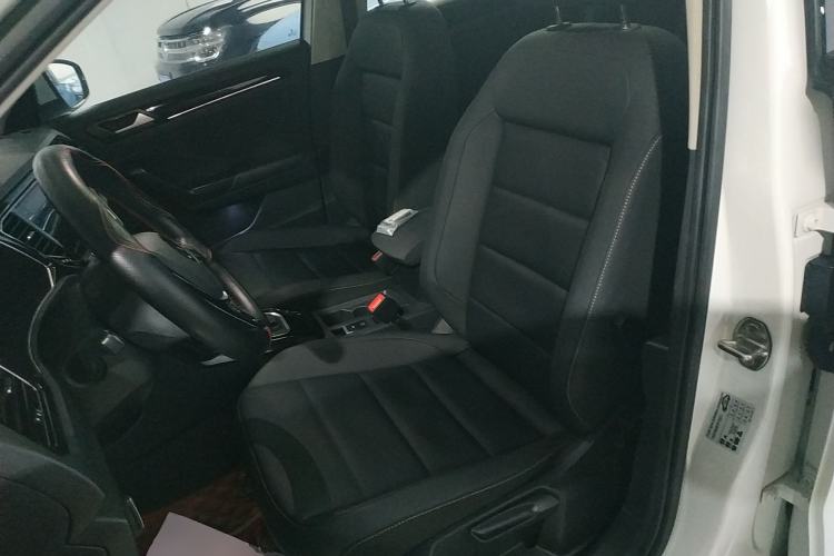 Used Volkswagen T-ROC 2021 Revised Version 280TSI DSG Two-Wheel Drive Comfort & Smart Connectivity Edition
