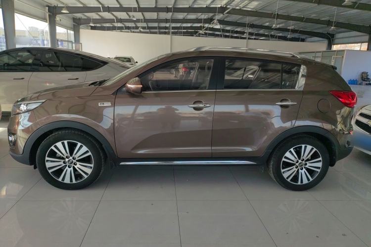 Used Kia Sportage R 2015 2.0L Automatic Two-Wheel Drive DLX Model