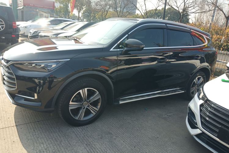 Used BYD Tang 2019 2.0T Automatic SmartConnect Luxury Edition 5 Seats China VI Standard