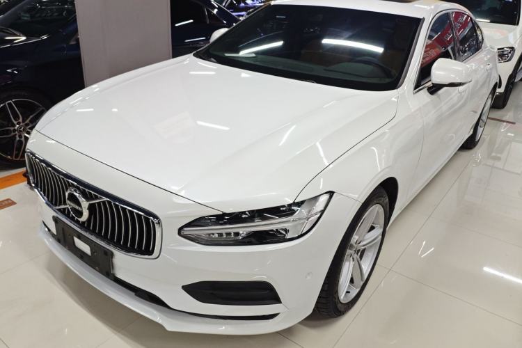Used Volvo S90 2017 T4 Zhiyuan Edition
