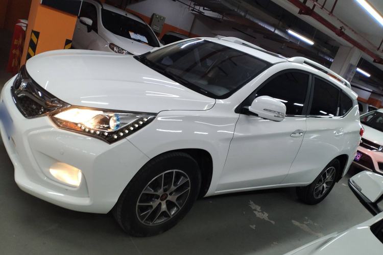 Used BYD Song 2016 GaiShi Edition 1.5TID Automatic Elite Model
