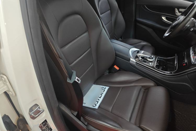 Used Mercedes-Benz GLC 2017 GLC 260 4MATIC Luxury Model
