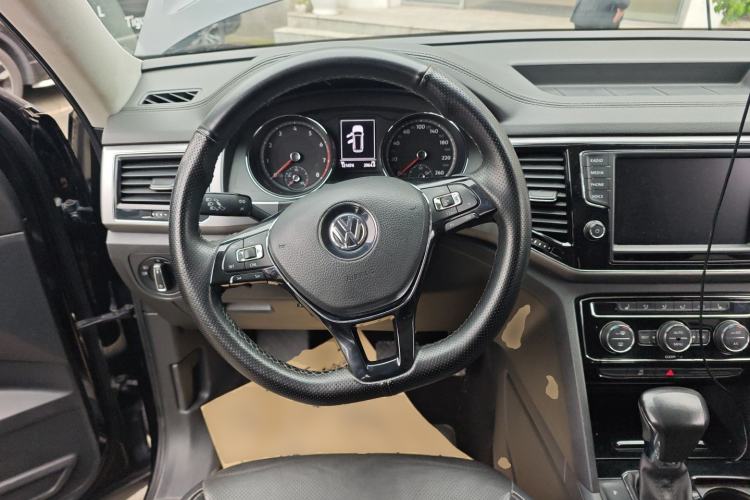 Used Volkswagen Teramont 2017 330TSI Two-Wheel-Drive Luxury Edition
