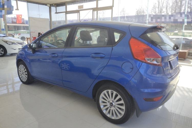 Used Ford Fiesta 2013 Hatchback 1.5L Manual Fashion Edition
