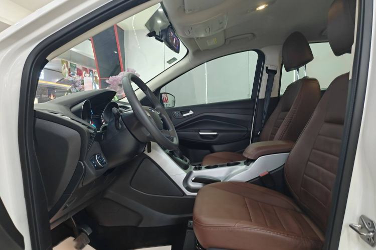 Used Ford Kuga 2015 1.5L GTDi Two-Wheel-Drive Comfort Model
