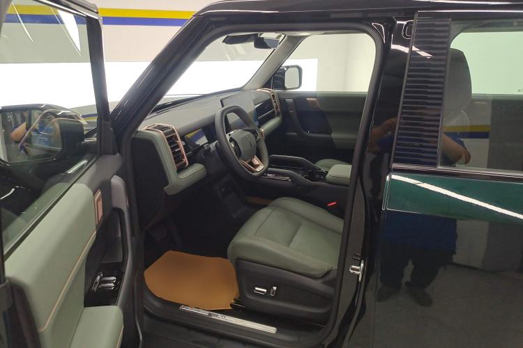 Used  03 2024 501km Four-wheel Drive Long-Range Advanced Version
