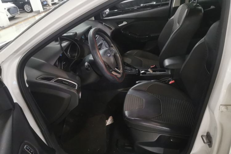 Used Ford Focus 2015 Hatchback 1.6L Automatic Fashion Edition