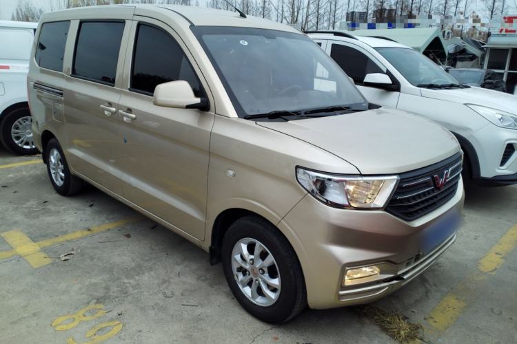 Used Wuling Hongguang V 2021 1.5L Enjoyment Edition LAR
