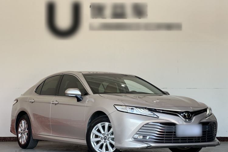 Used Toyota Camry 2019 Revised Version 2.0G Luxury Edition

