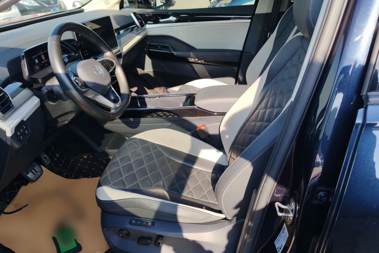 Used Volkswagen ID.6 CROZZ 2021 Long-Range PRO Edition