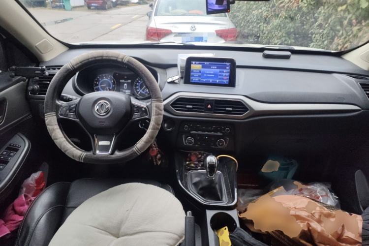 Used Dongfeng Fengon S560 2018 1.8L Manual Urban Model 7 Seats