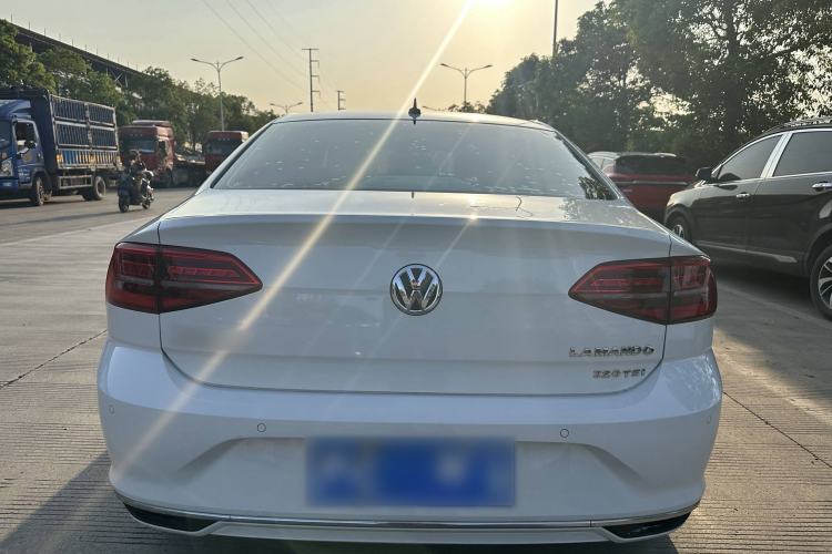 Used Volkswagen Lamando 2019 230TSI DSG Fashion Edition China VI
