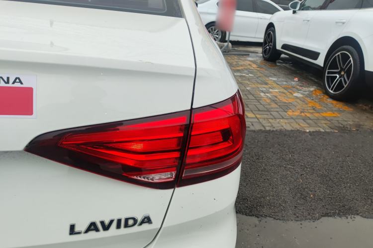 Used Volkswagen Lavida 2019 Lavida Start 1.5L Automatic Trendy Version China VI Standard