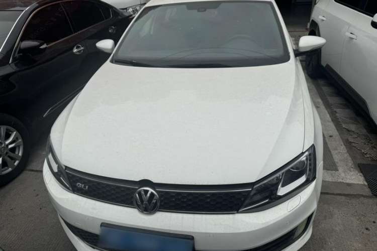 Used Volkswagen Sagitar 2013 2.0 TSI GLI
