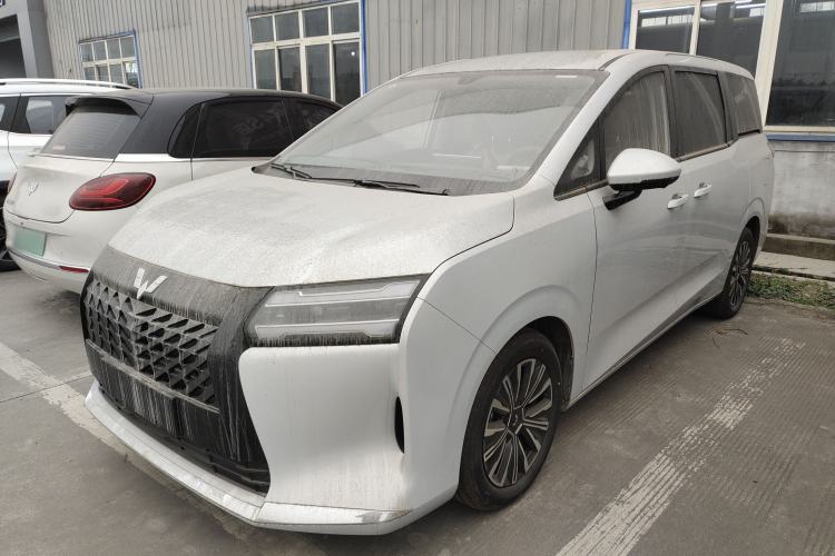 Used Wuling Wuling Starlight 730 2025 Model Plug-in Hybrid 125km Luxury Edition