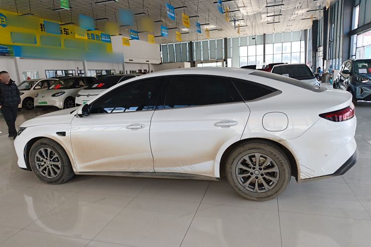 Used BYD Qin L 2025 DM-i Smart Drive 80KM Leading Model