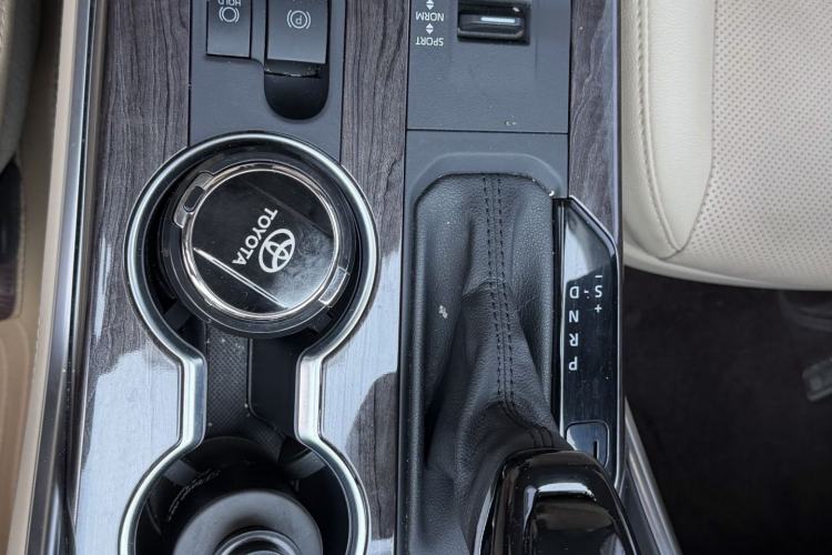 Used Toyota Highlander 2022 Dual-Engine 2.5L Four-Wheel Drive Supreme Edition 7-Seater