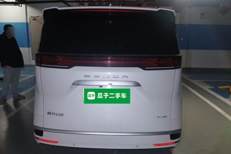 Used Denza D9 2022 EV 600 Four-Wheel Drive Flagship Model