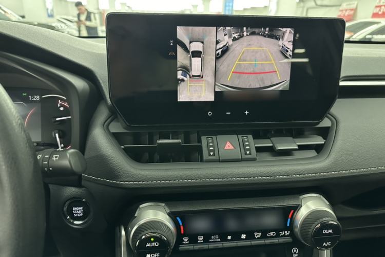 Used Toyota RAV4 2023 2.0L CVT Two-Wheel Drive Fashion Edition
