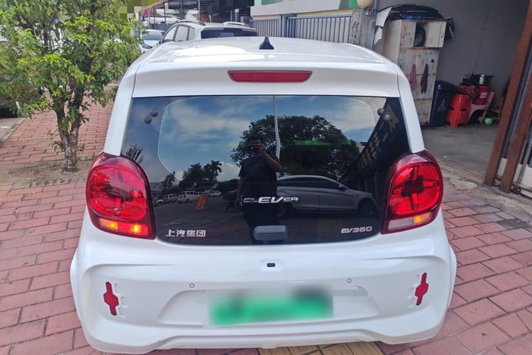 Used Roewe Clever 2021 302 km New Four-Seater Super-Efficient Version
