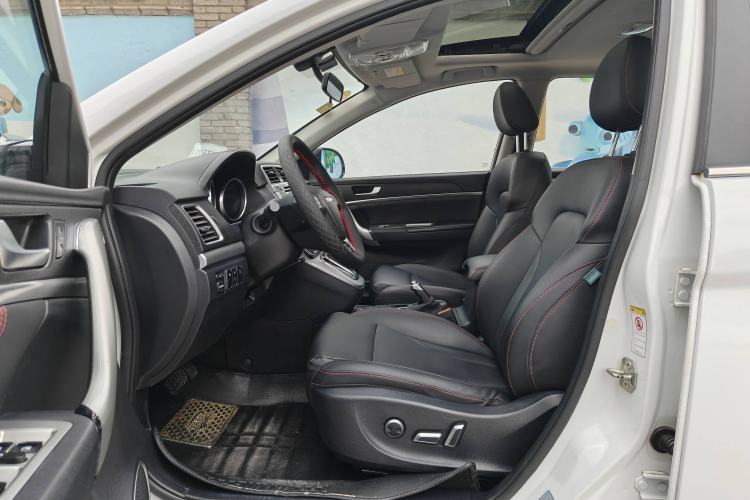 Used Haval H6 2015 Sport Edition 1.5T Automatic Two-Wheel Drive Luxury Model
