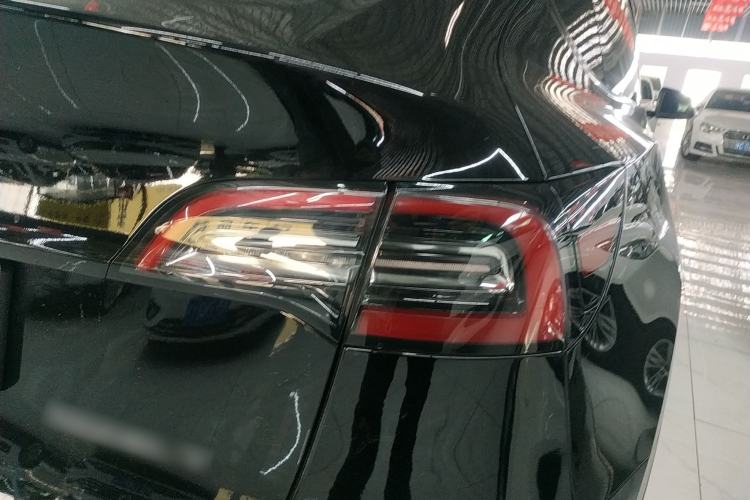 Used Tesla Model Y 2023 Rear-Wheel-Drive Version
