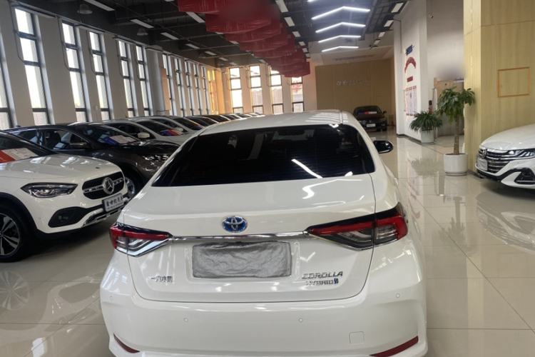 Used Toyota Corolla 2021 Dual-Motor 1.8L E-CVT Elite Edition
