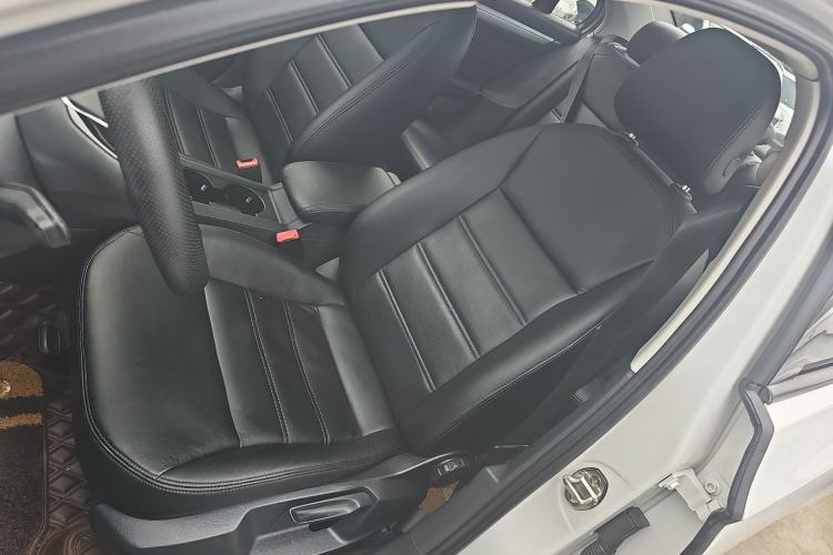 Used Volkswagen Lamando 2019 230TSI DSG Fashion Edition China VI
