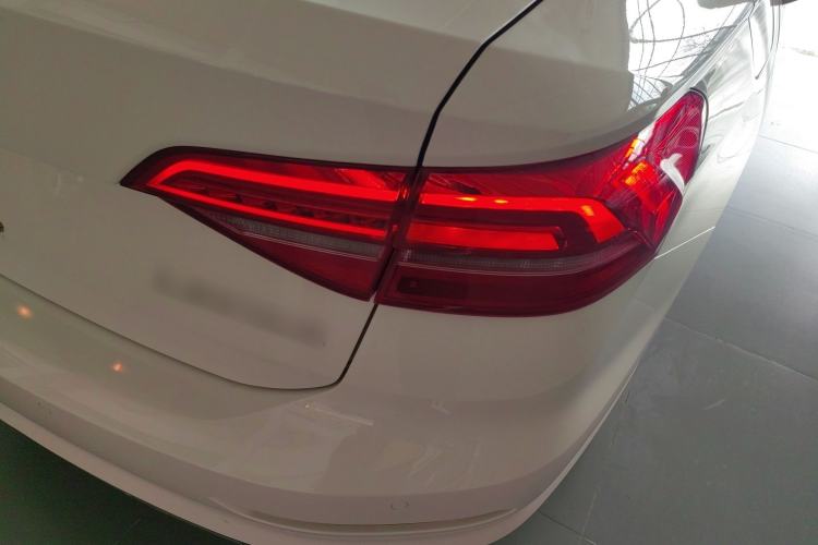 Used Volkswagen Lavida 2021 1.5L Automatic Comfort Edition