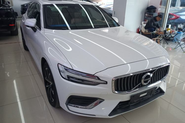 Used Volvo S60 2022 B4 Zhiyi Luxury Edition