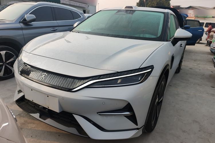 Used BYD Song L EV 2025 Intelligent Driving Version 662 km LiDAR Excellence Edition
