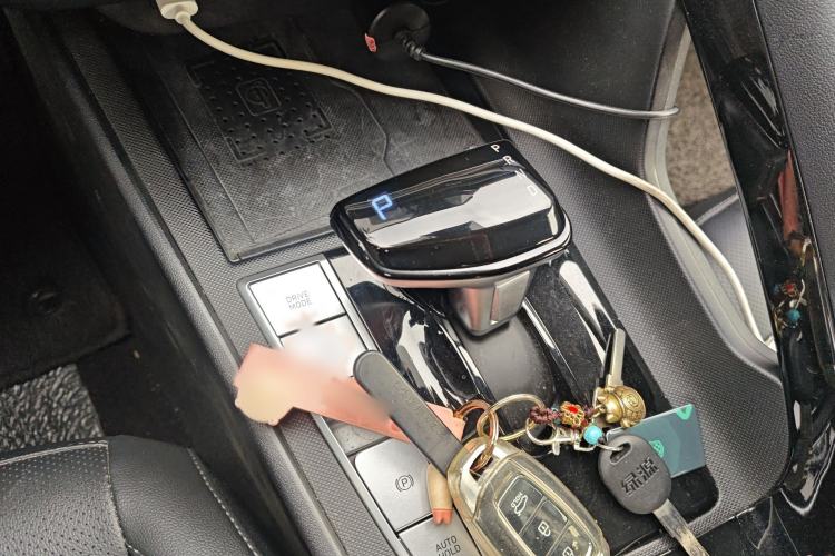 Used Hyundai Elantra 2022 1.5L CVT LUX Prestige Edition