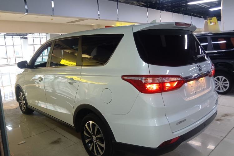 Used Changan Lingxuan 2017 1.5T Manual Joyful & Happy Model
