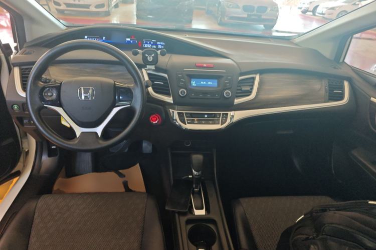 Used Honda Jade 2017 1.8L automatic Comfort version 5 seats
