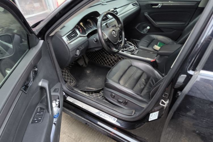 Used Volkswagen Passat 2017 330TSI DSG Luxury Edition
