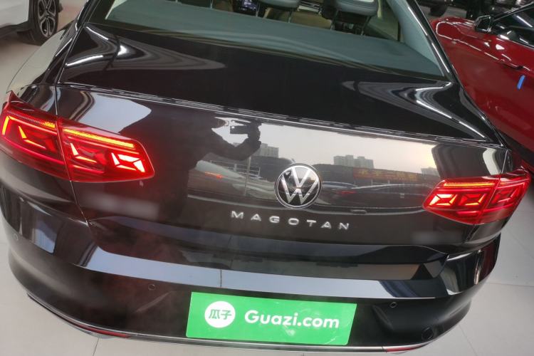 Used Volkswagen Magotan 2024 2 Million Units Zhongxiang Version 330TSI DSG Luxury Edition
