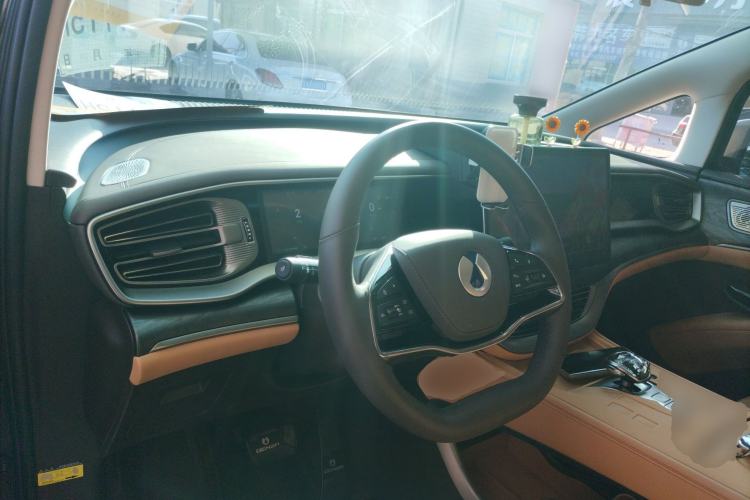 Used Denza D9 2024 DM-i 980 Four-Wheel Drive Prestige Model