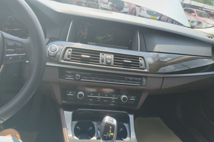 Used BMW 5 Series 2017 525Li Luxury Design Package
