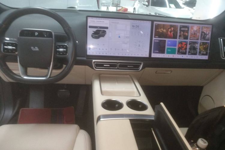 Used Li Auto L8 2023 Pro Model
