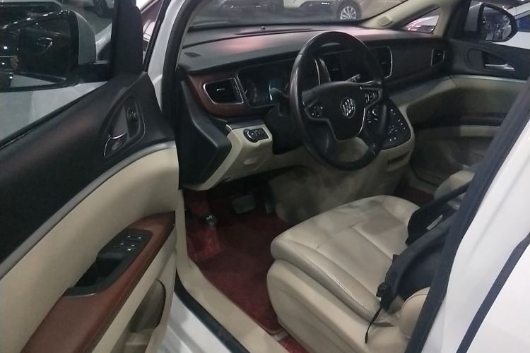 Used Buick GL8 2018 28T Luxury Model China VI Standard
