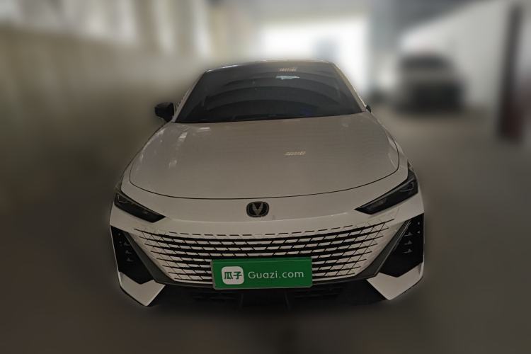 Used Changan UNI-V 2023 1.5T Prestige Model
