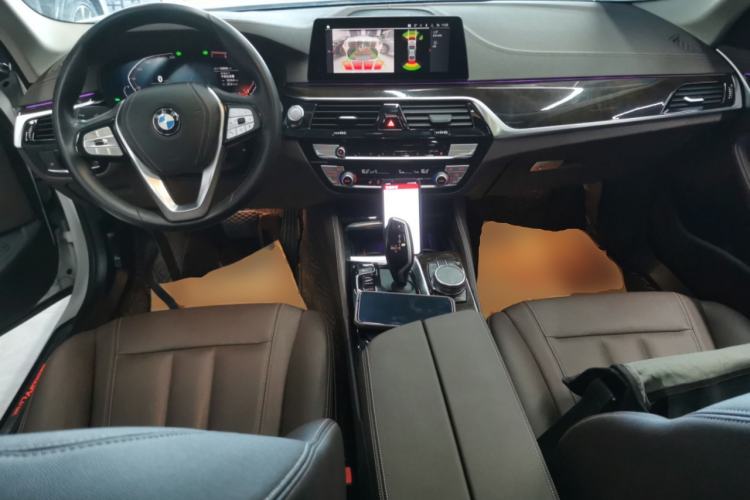 Used BMW 5 Series 2020 525Li Luxury Package
