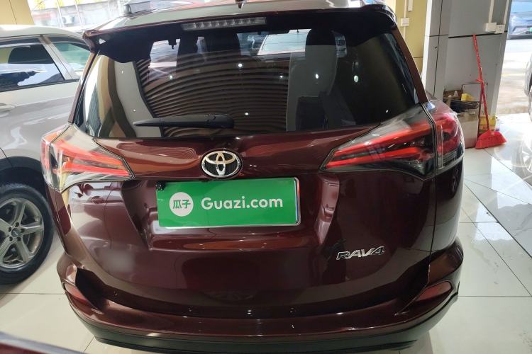 Used Toyota RAV4 2016 2.0L CVT Two-Wheel Drive Fashion Edition China V Standard