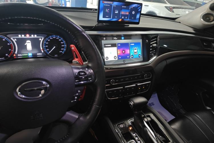 Used GAC Trumpchi GS8 2017 320T Two-Wheel Drive Luxury Smart Connectivity Version (7 Seats)