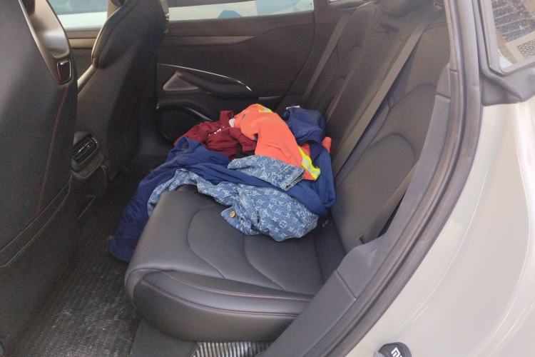 Used  SU7 2024 Rear-Drive Ultra-Long Range Advanced Pro-Level Intelligent Driving Version
