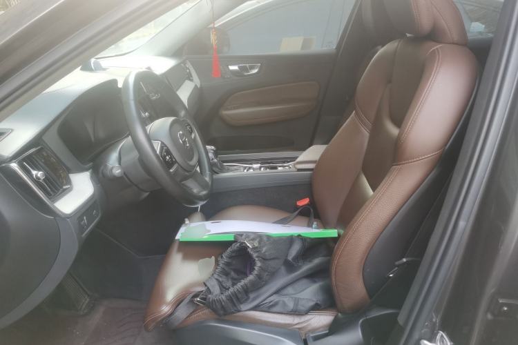 Used Volvo XC60 2020 T5 4x4 Smart Luxury Edition
