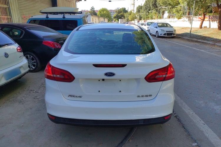 Used Ford Focus 2015 Sedan 1.6L Automatic Trend Model
