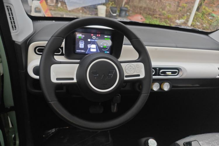 Used Wuling Hongguang MINIEV 2024 3rd Generation 215km Youth Edition
