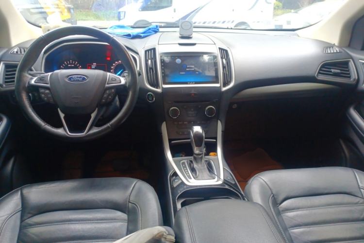 Used Ford Edge 2018 EcoBoost 245 Two-Wheel-Drive Platinum Edition 7-Seater China V Emission Standard